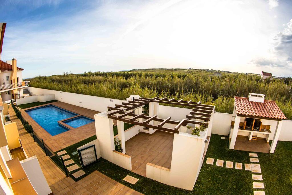 Apartments Baleal: Close To The Sea + Pool エクステリア 写真